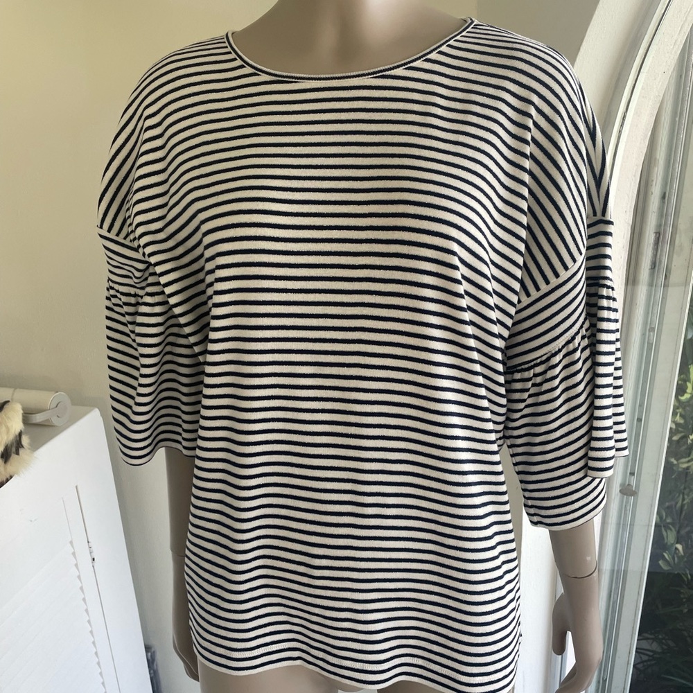 Repeat Navy and White Striped Top Size 40/M Runs Full NWT
